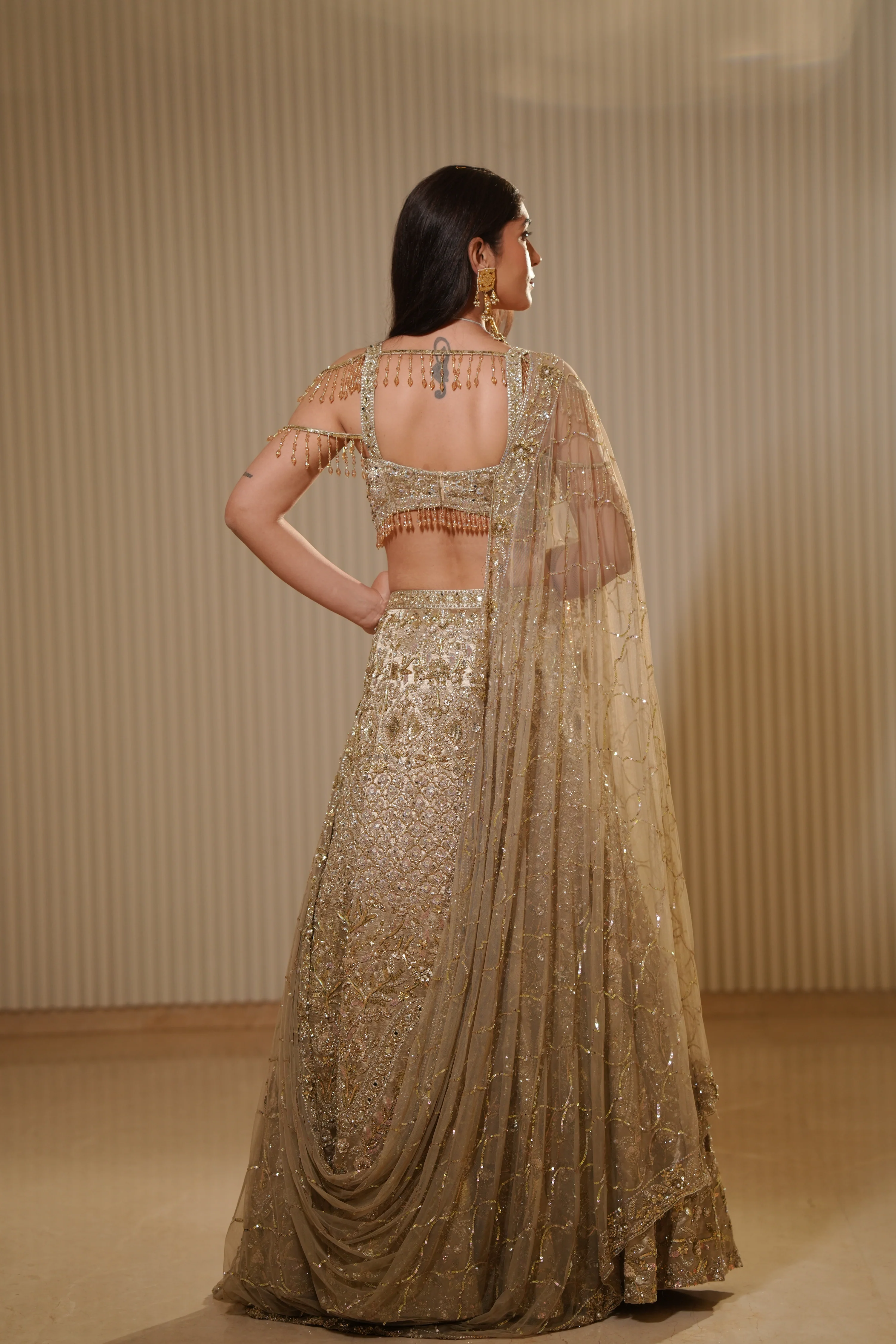 Aurum - A bridal vision in gold - Image 12