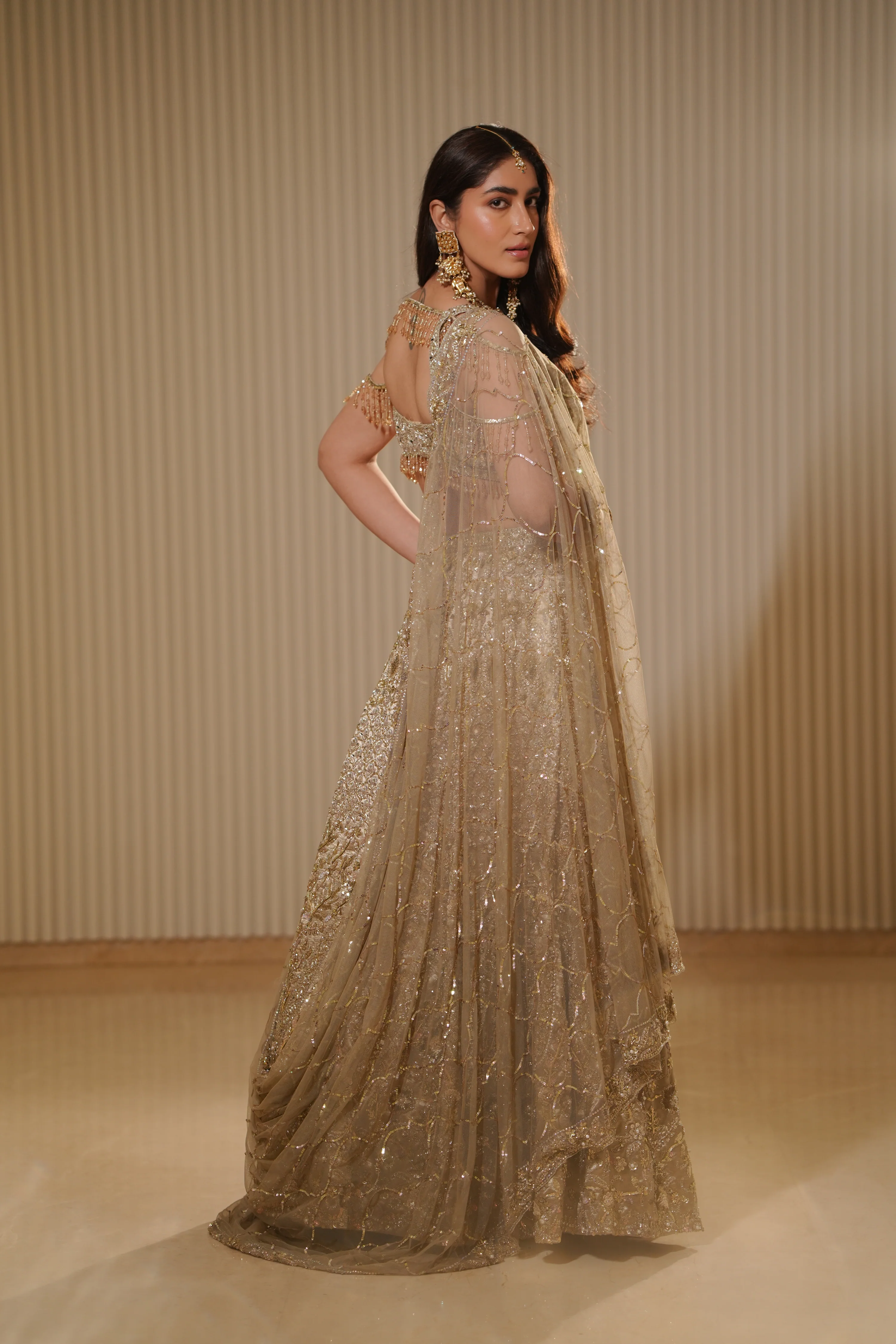 Aurum - A bridal vision in gold - Image 13
