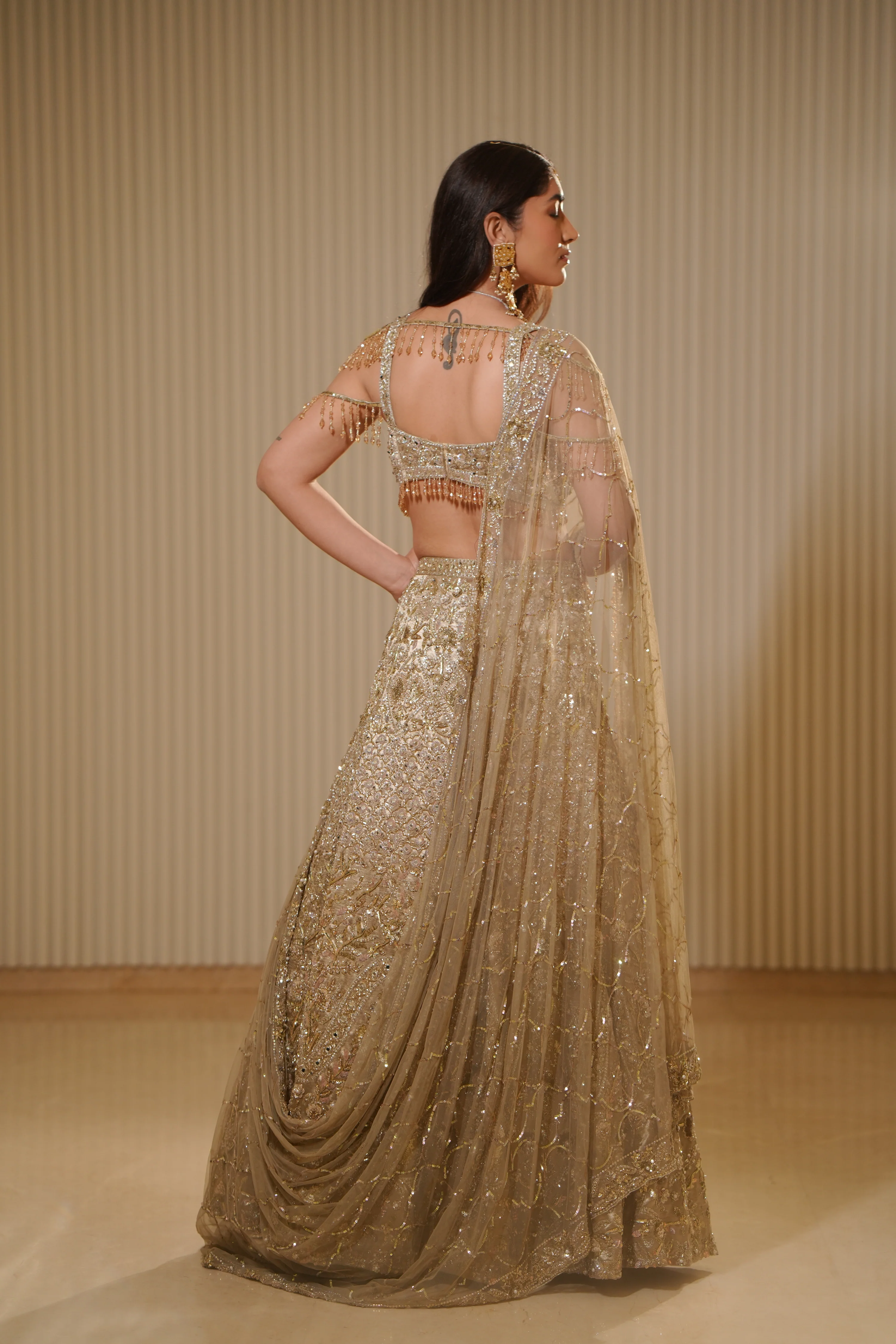 Aurum - A bridal vision in gold - Image 14