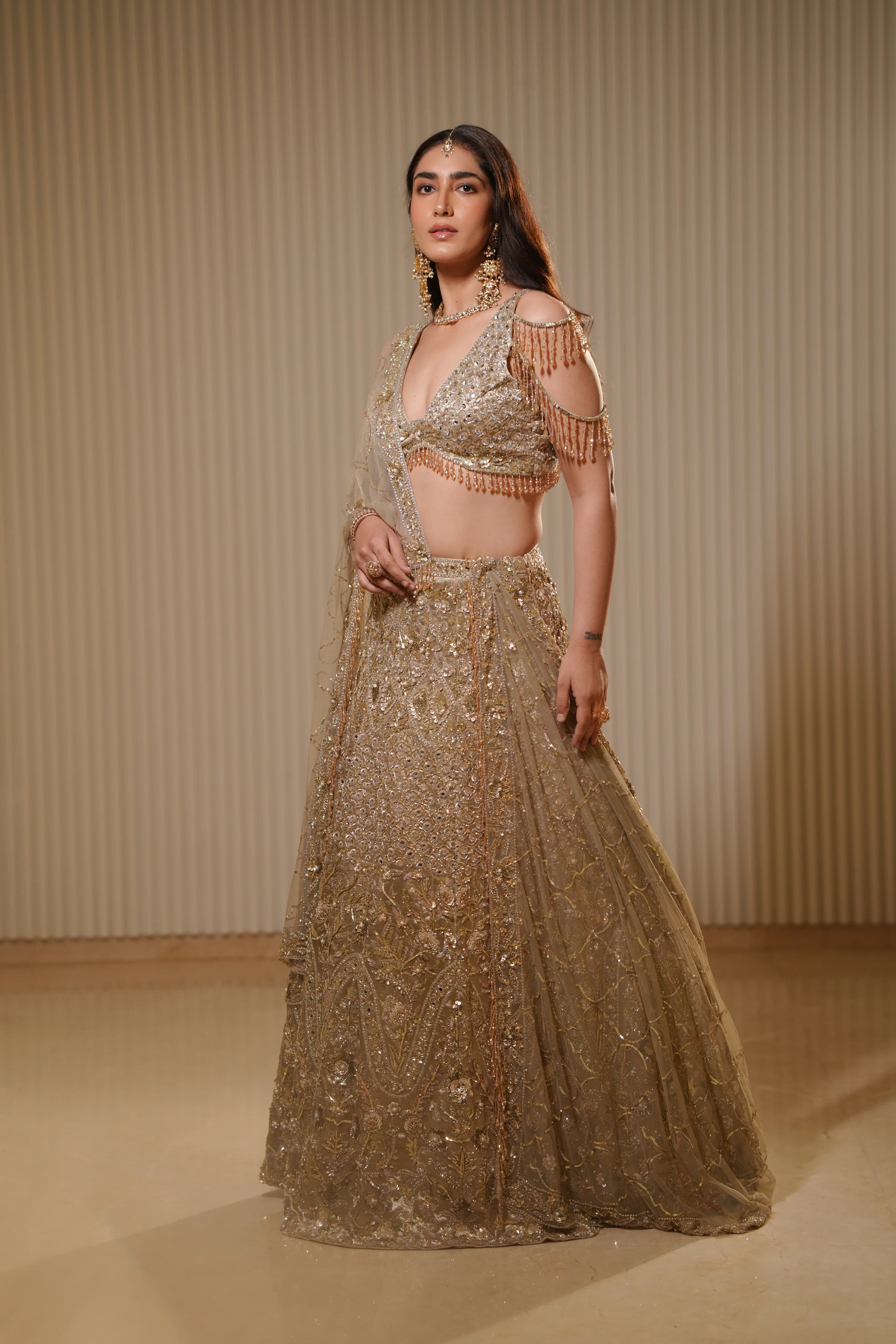 Aurum - A bridal vision in gold - Image 7