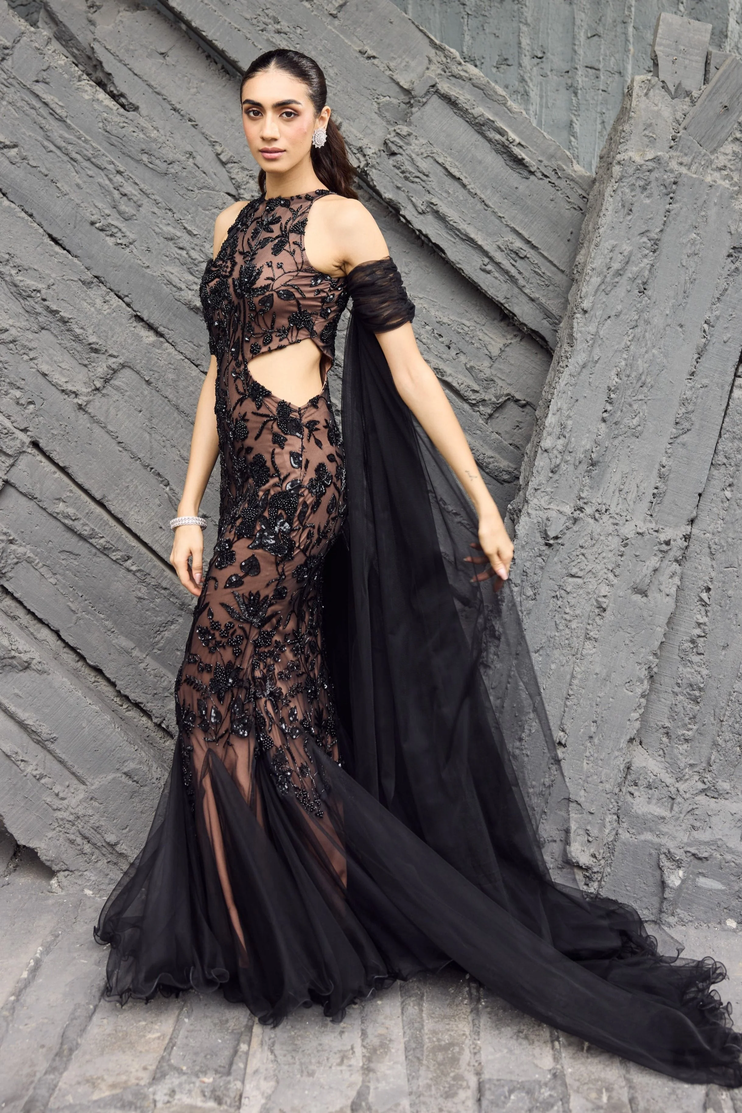 Black Eagle - Hand embroidered gown - Image 6
