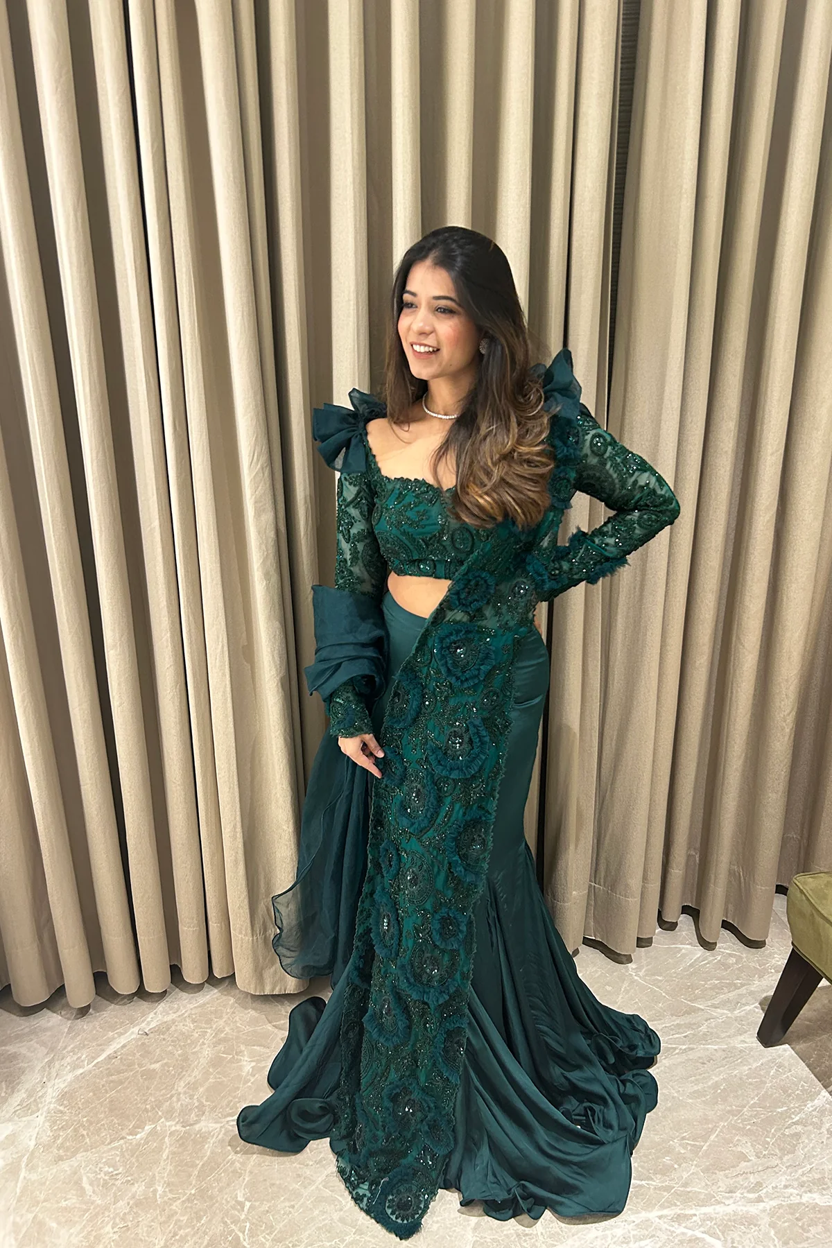 Bottle-green 3d Frills & Embroidered Saree - Image 3