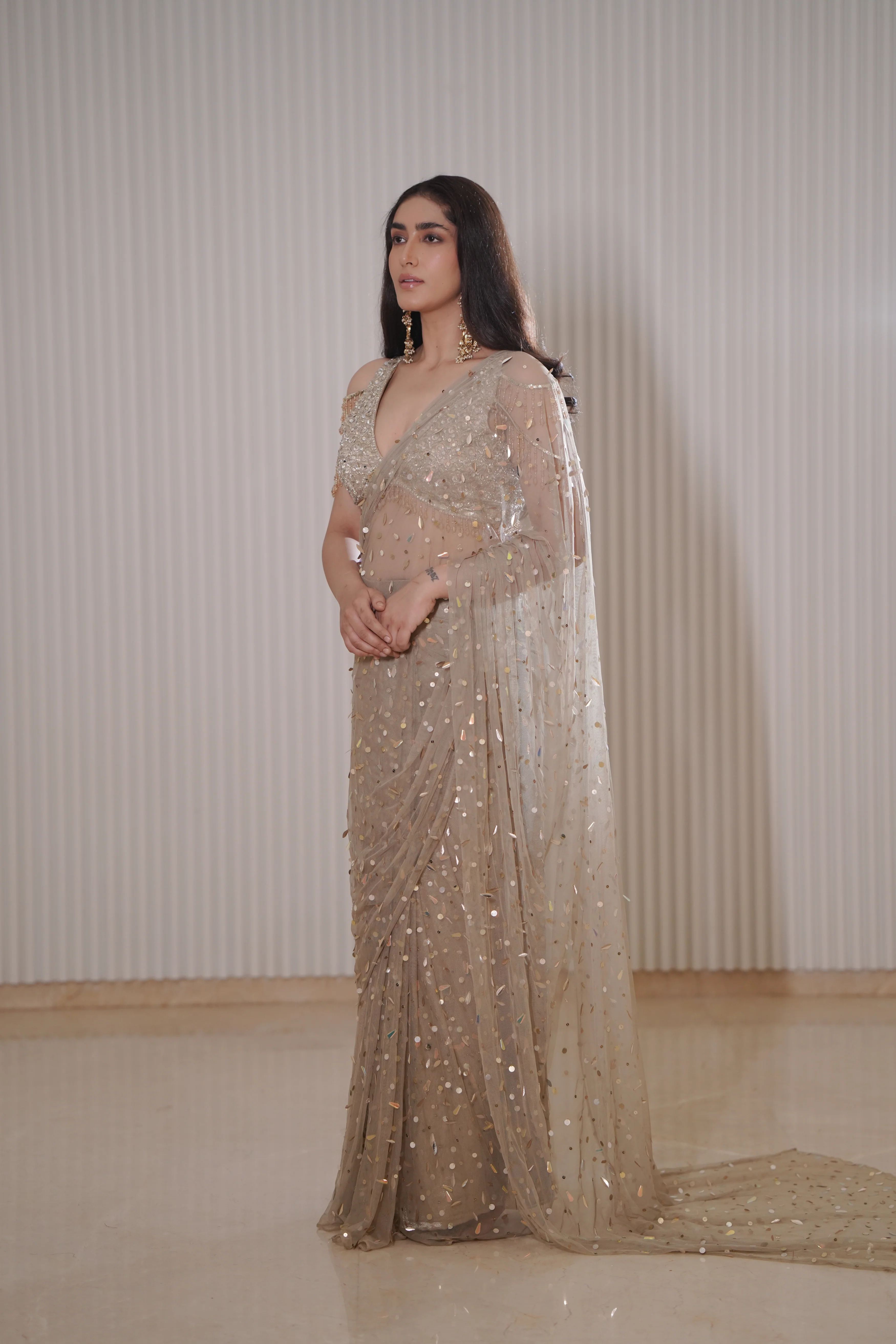 Champagne Sparkle Saree - Image 9