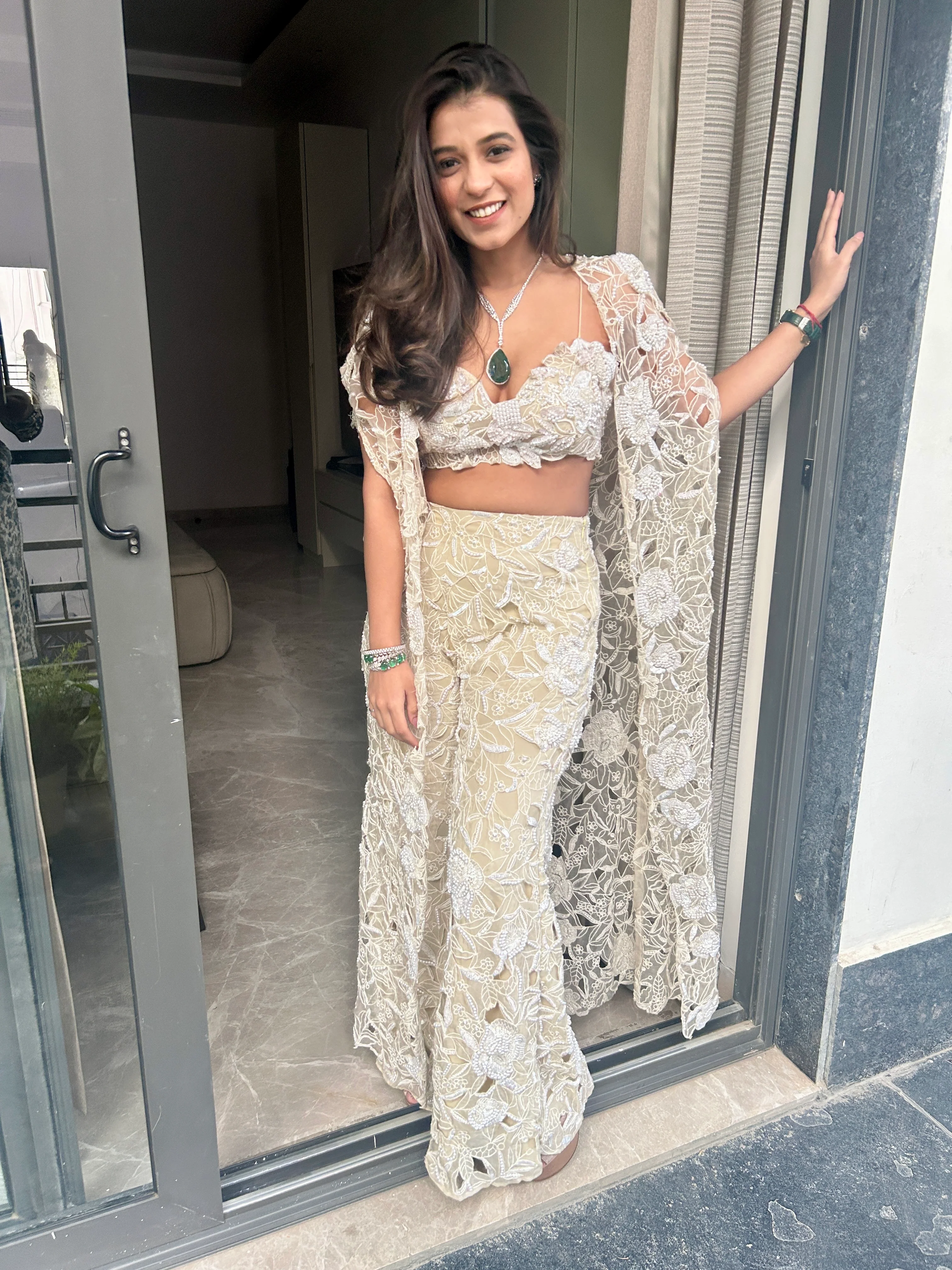 Cut work embroidered cape set - Image 4