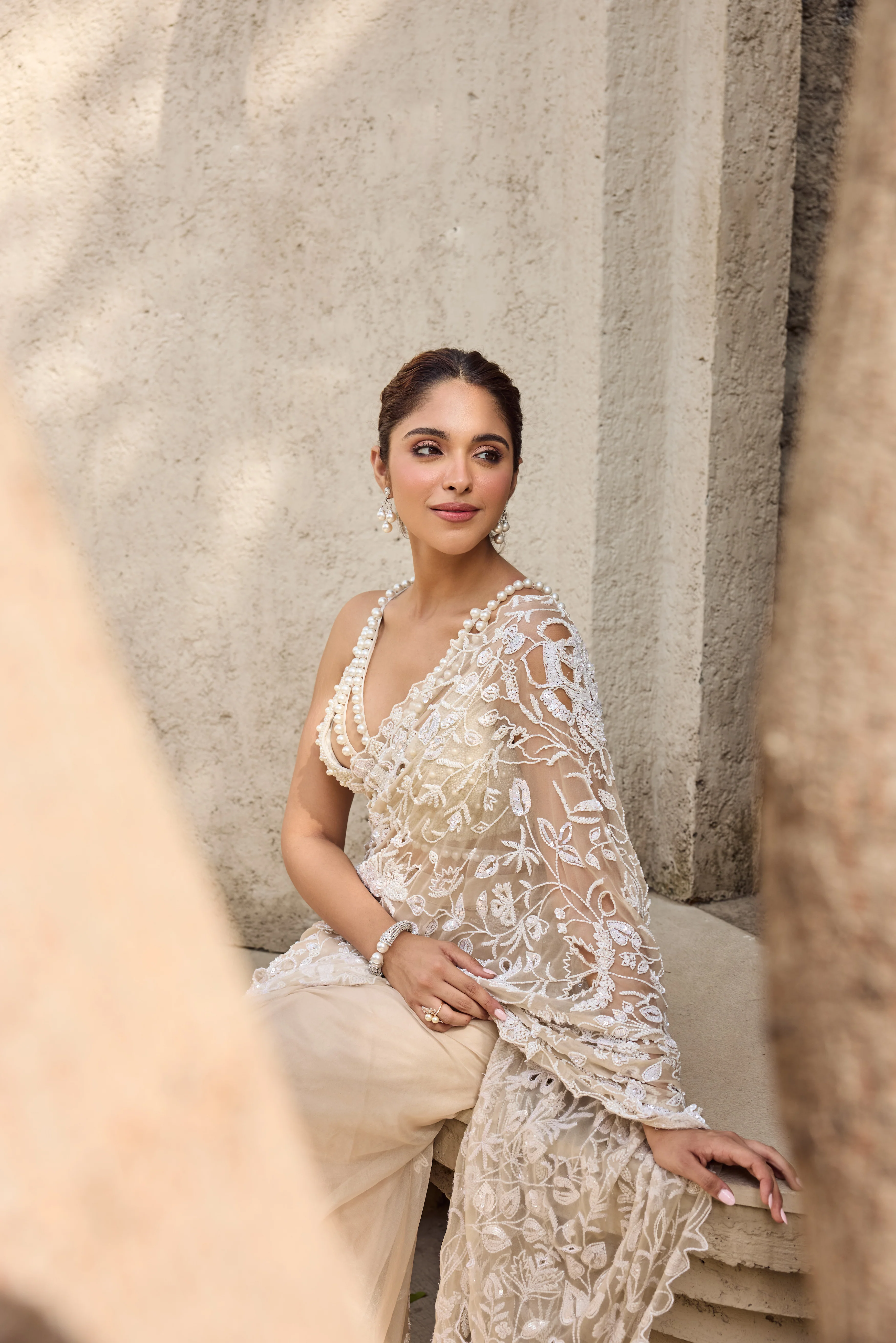 Dahlia - Cream organza saree - Image 5