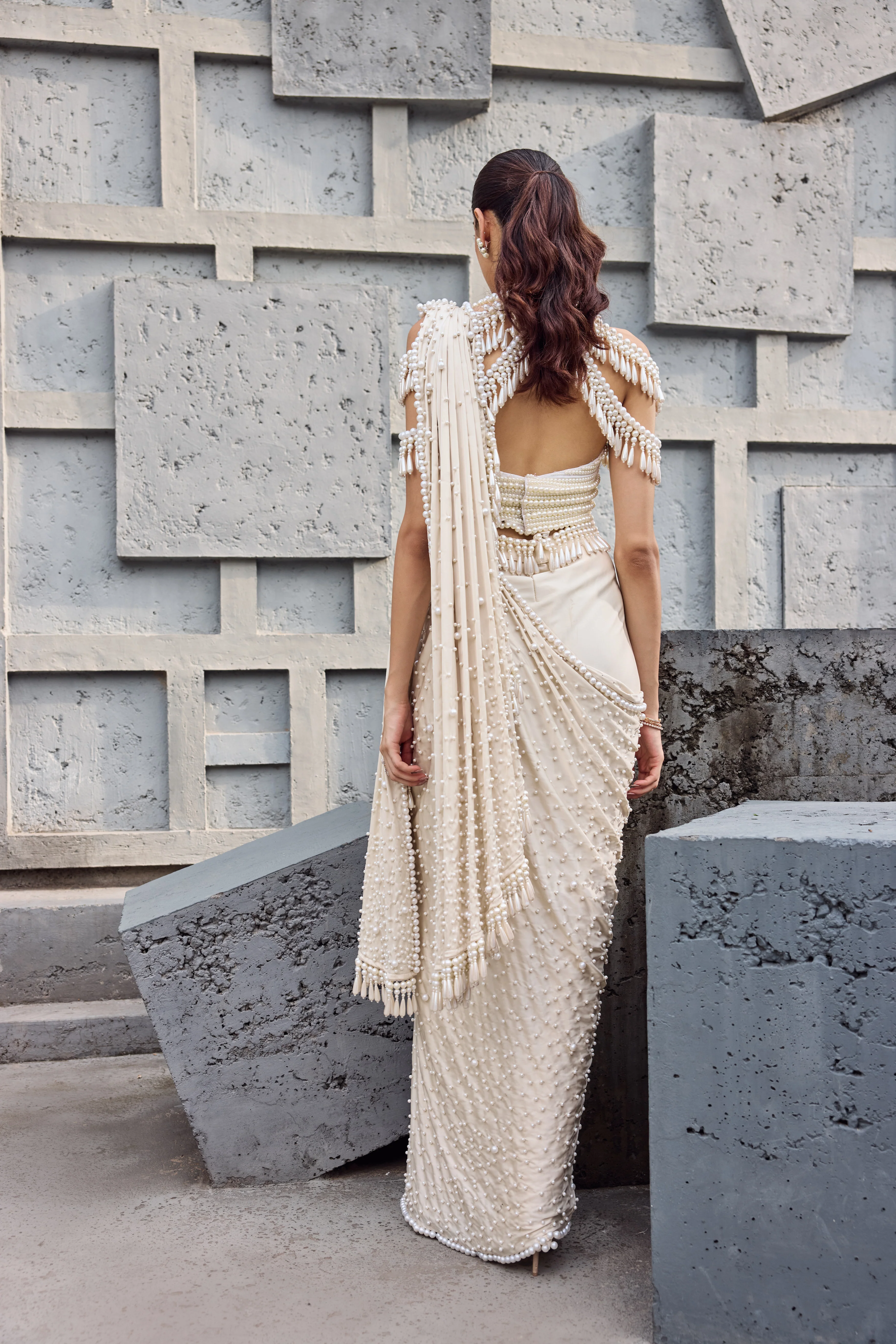 Ivoy Pearl draped sari - Image 4