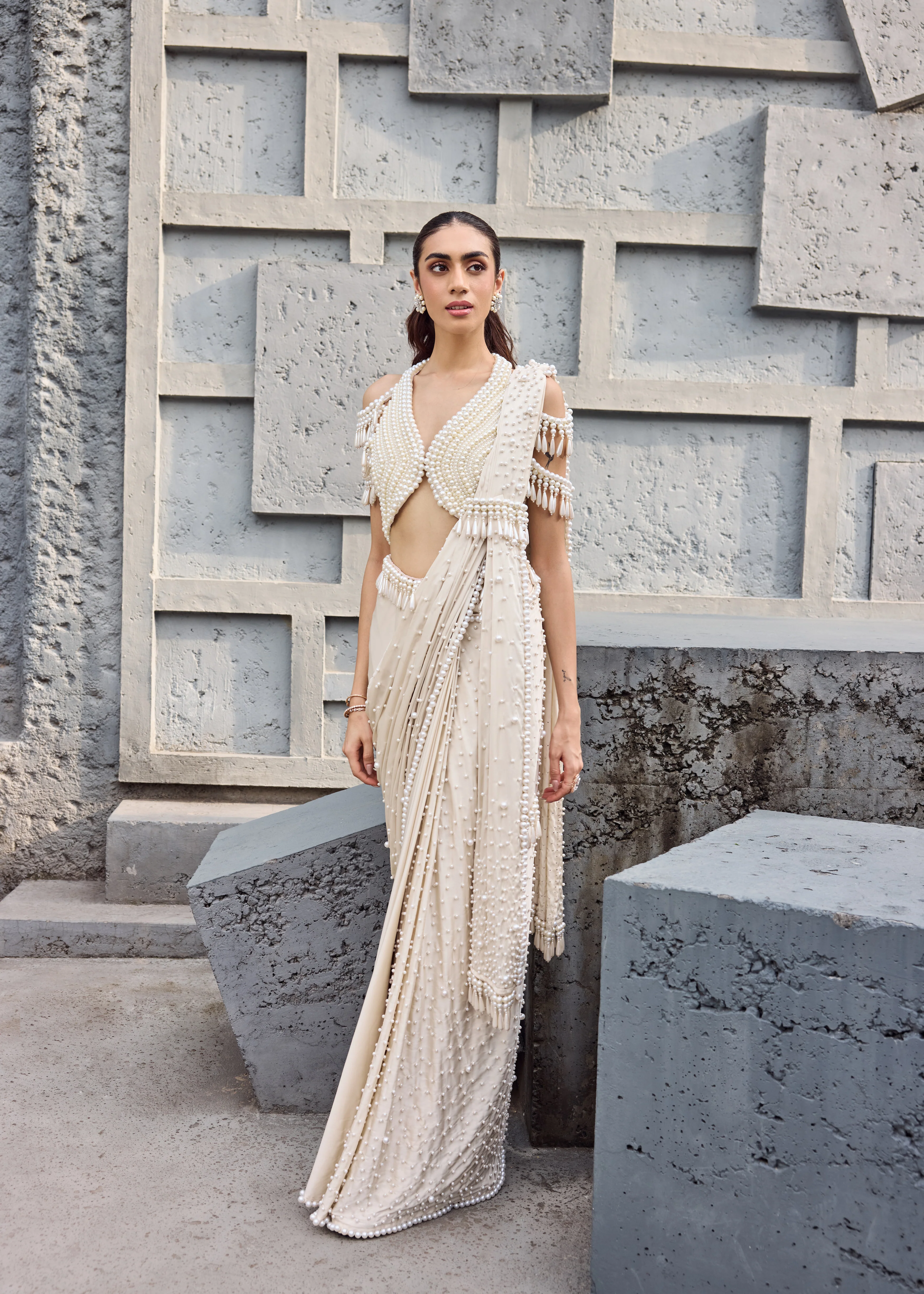 Ivoy Pearl draped sari - Image 5