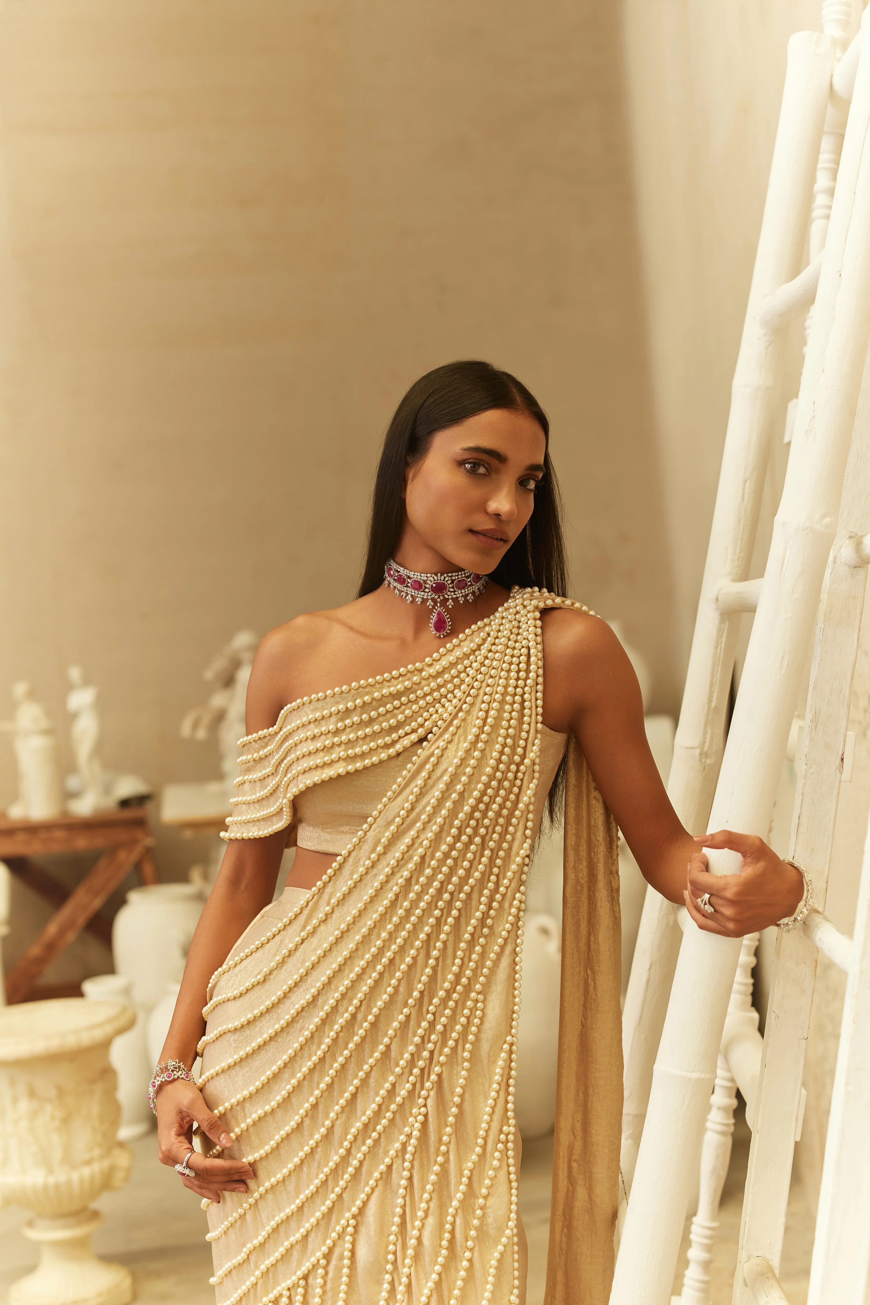 Sunlit pearl one shoulder saree - Image 3