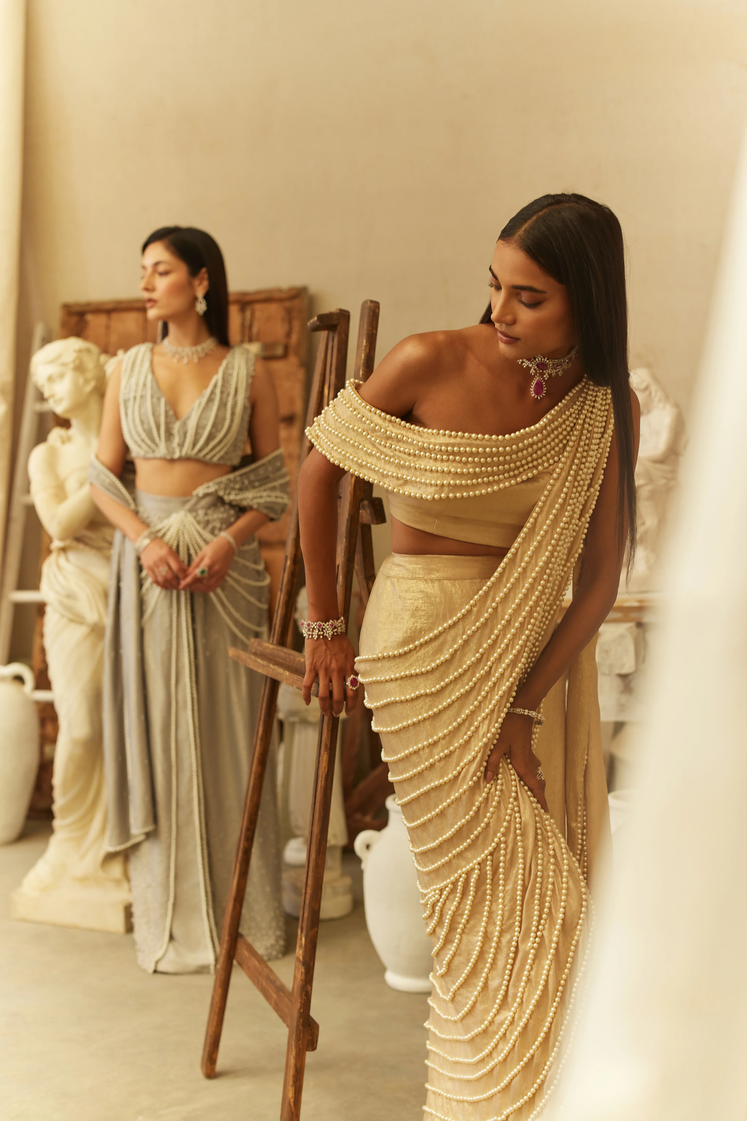 Sunlit pearl one shoulder saree - Image 6