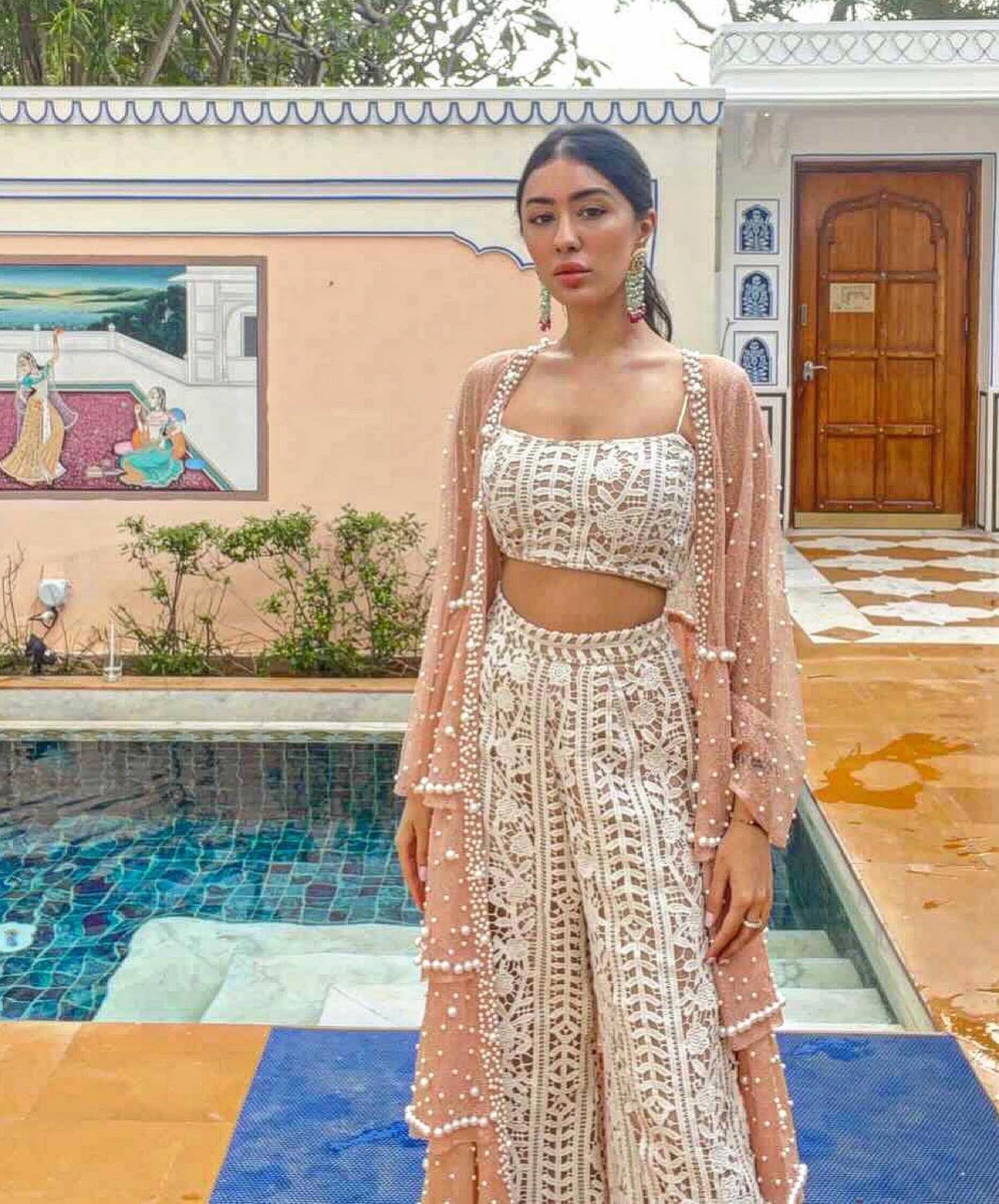 White Lace Co-ord - Image 7